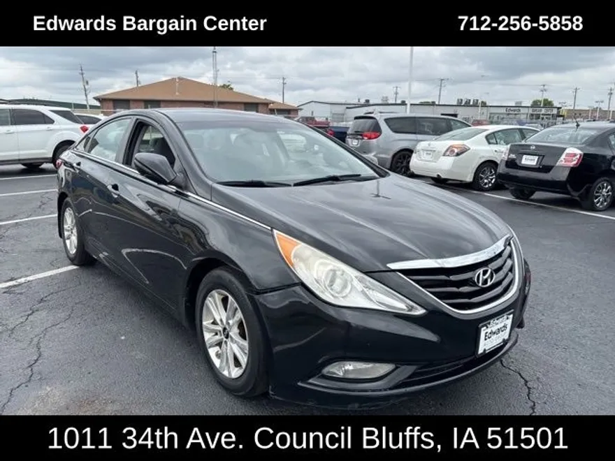 2013 Hyundai Sonata GLS photo 1
