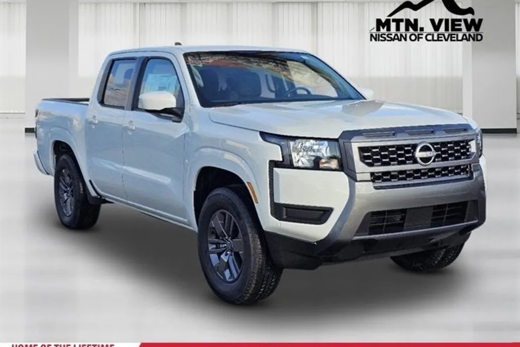 2025 Nissan Frontier SV photo 1