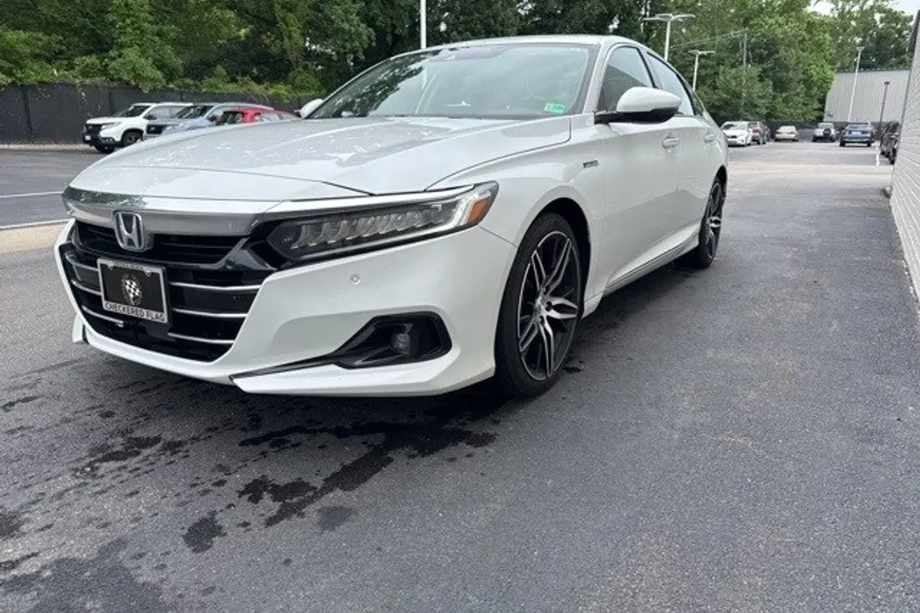 2021 Honda Accord Hybrid Touring photo 1