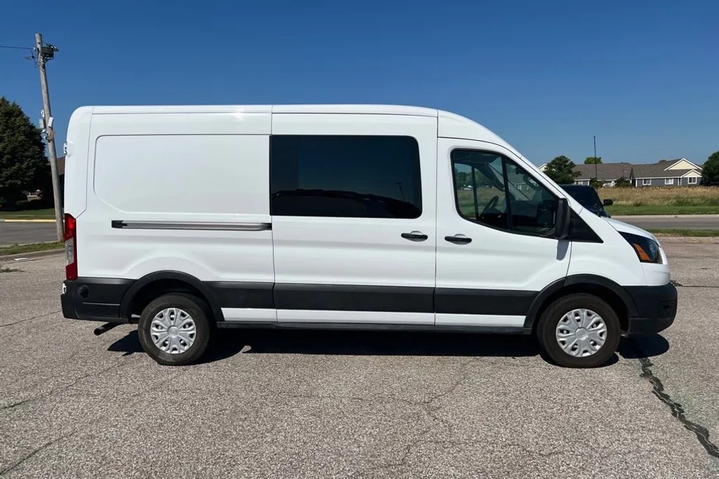 2020 Ford Transit Cargo Van photo 1