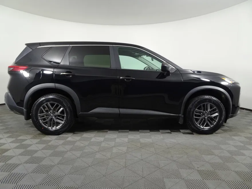 2023 Nissan Rogue S photo 1