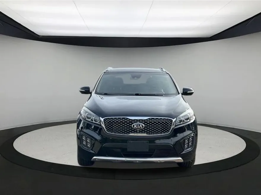 2017 Kia Sorento V6 photo 1