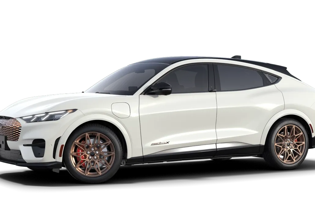 2025 Ford Mustang Mach-E GT photo 1