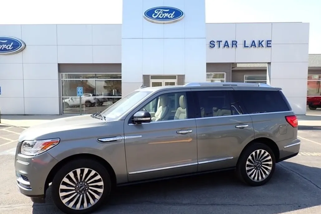 2019 Lincoln Navigator Reserve photo 1
