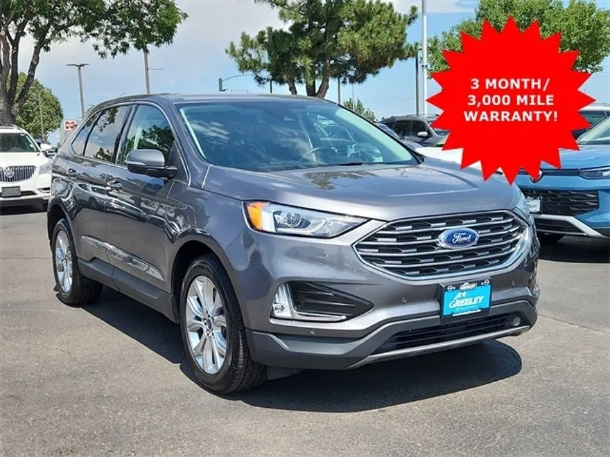 2022 Ford Edge Titanium photo 1