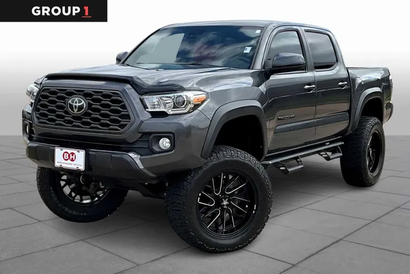 2020 Toyota Tacoma TRD photo 1