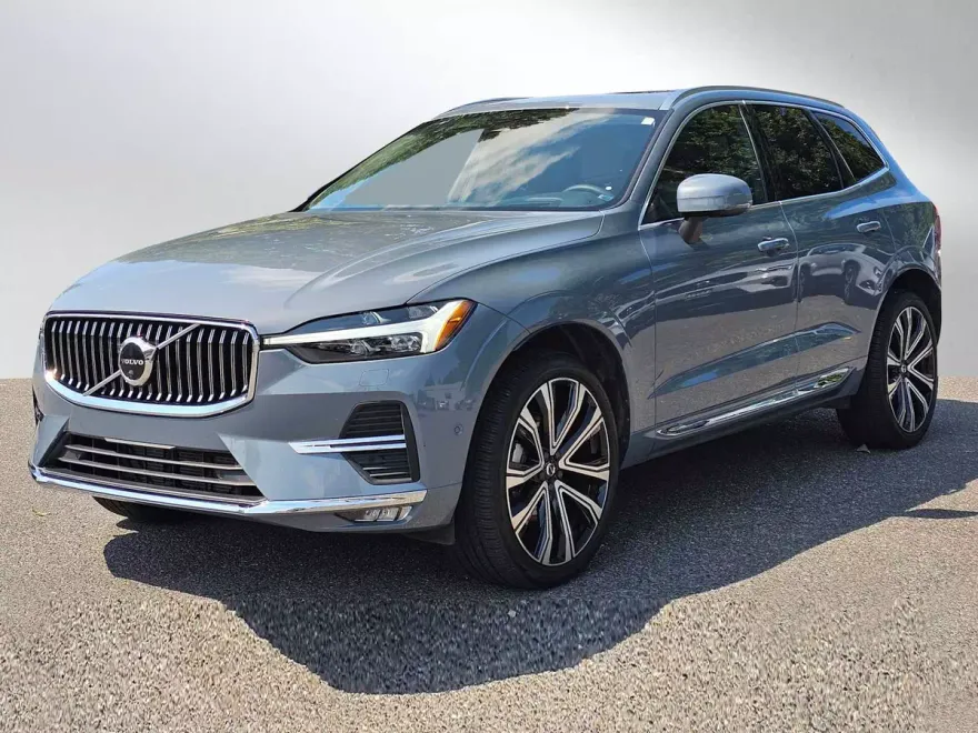 2023 Volvo XC60 B5 Ultimate photo 1