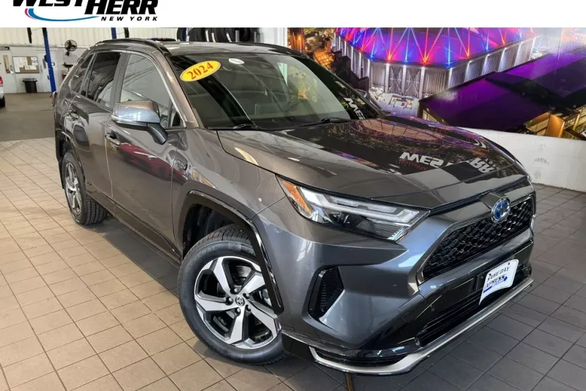 2024 Toyota RAV4 Prime SE photo 1