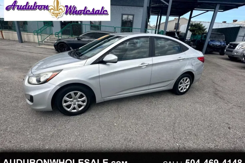 2013 Hyundai Accent GLS photo 1