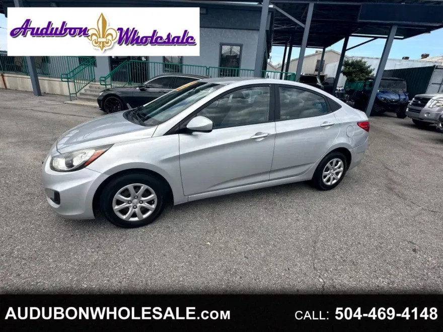 2013 Hyundai Accent GLS photo 1