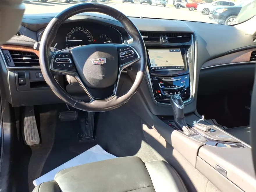 2018 Cadillac CTS Luxury photo 1