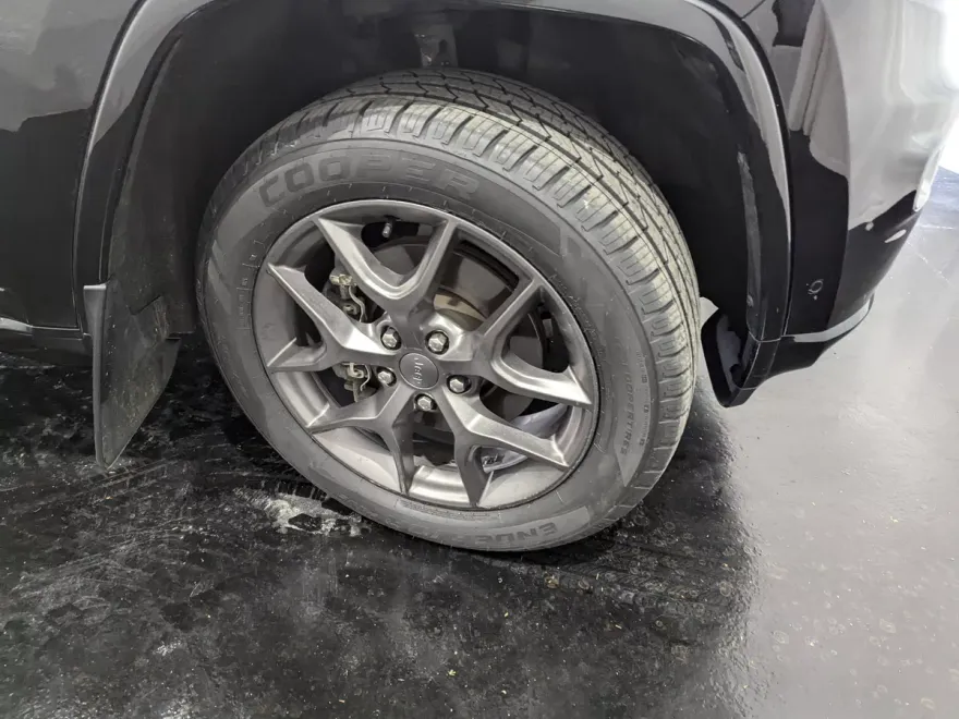 2021 Jeep Grand Cherokee Limited photo 1