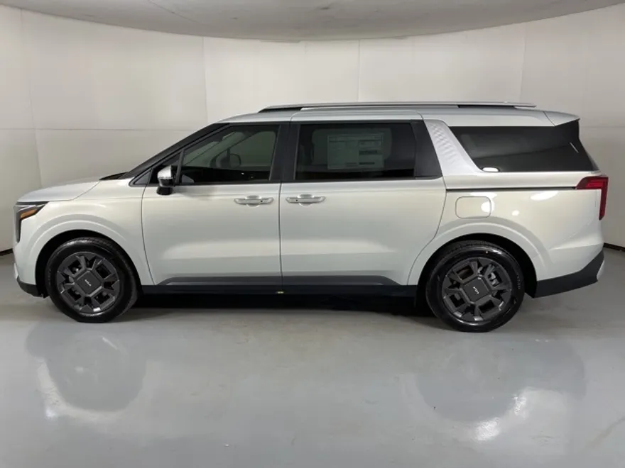 2026 Kia Carnival EX photo 1