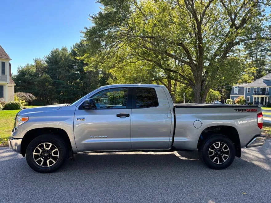 2017 Toyota Tundra TRD Pro photo 1