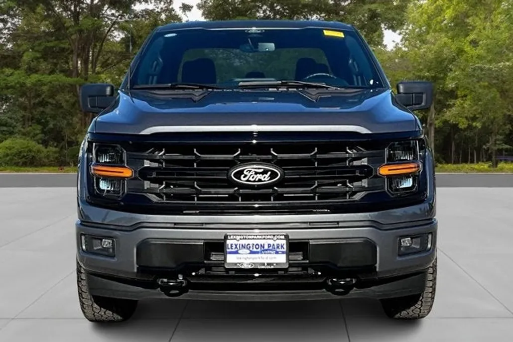 2024 Ford F-150 XLT photo 1
