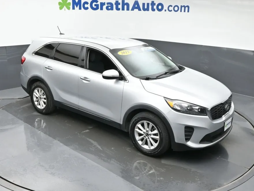 2019 Kia Sorento LX photo 1