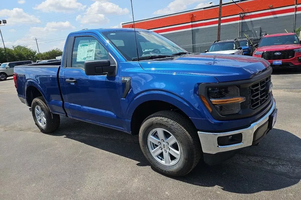 2025 Ford F-150 XL photo 1