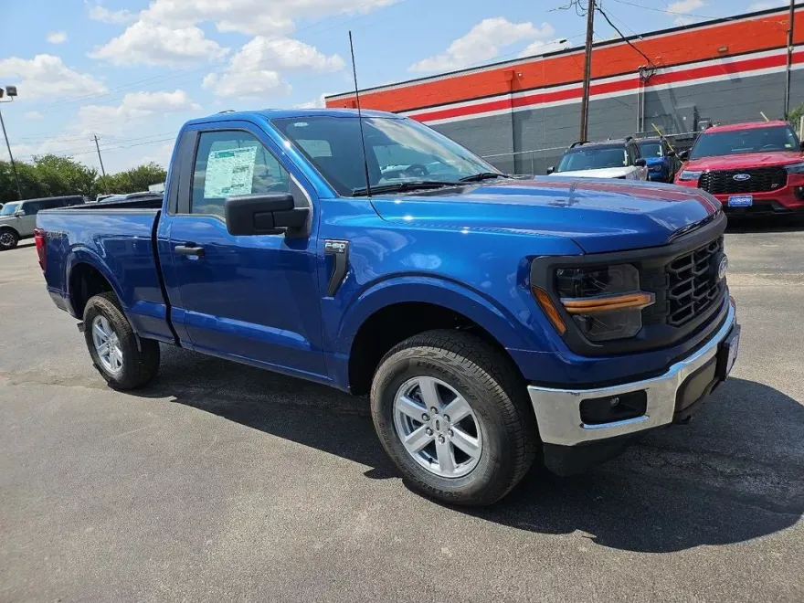 2025 Ford F-150 XL photo 1