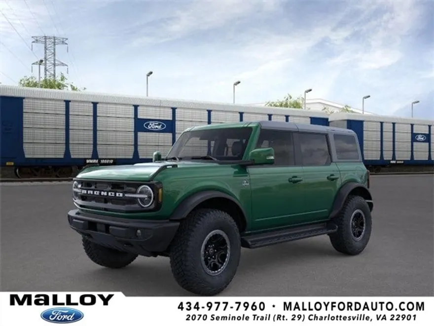 2025 Ford Bronco Outer Banks photo 1