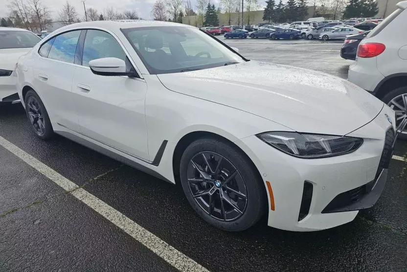 2025 Bmw i4 xDrive40 photo 1