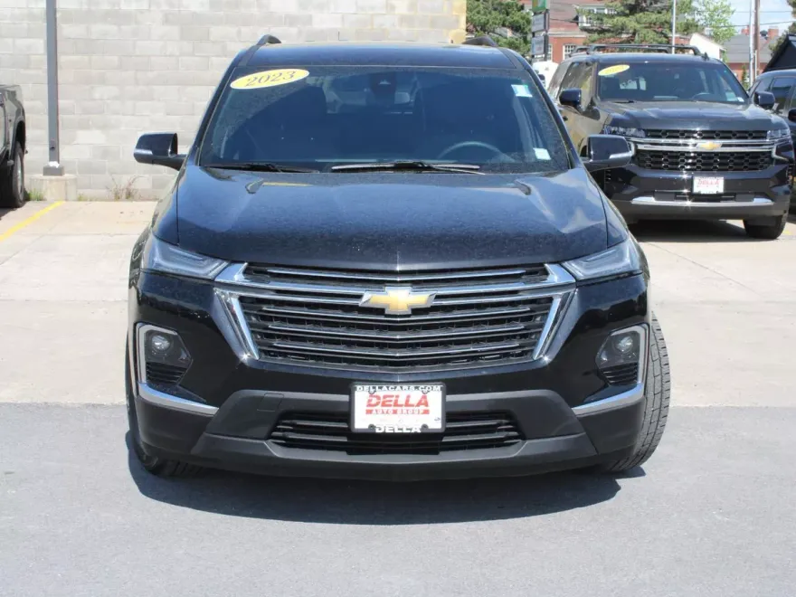 2023 Chevrolet Traverse Cloth photo 1