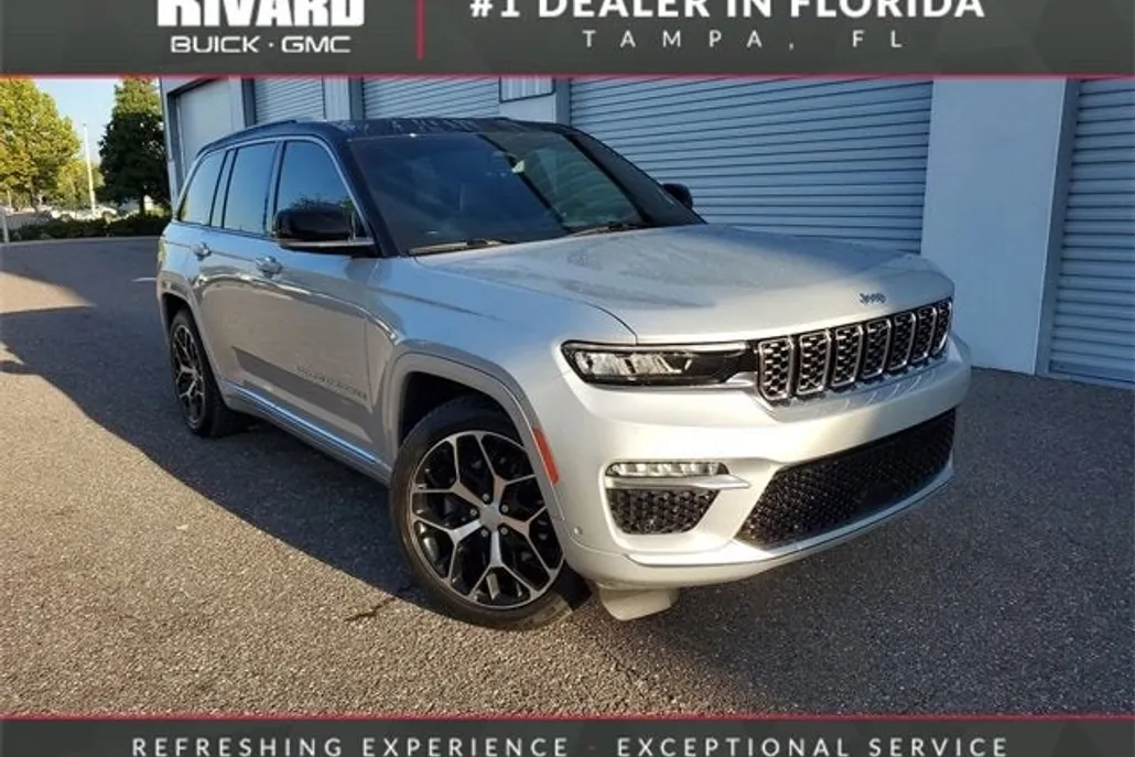 2023 Jeep Cherokee Summit Reserve 4xe photo 1