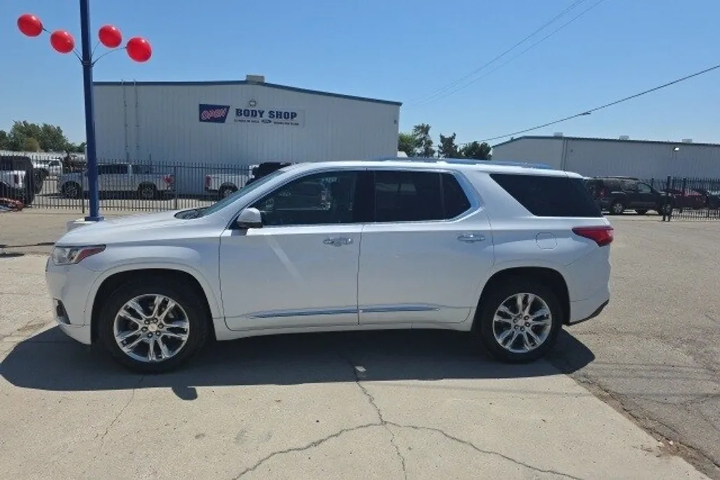 2020 Chevrolet Traverse High Country photo 1