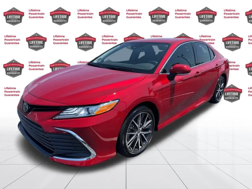 2023 Toyota Camry L photo 1