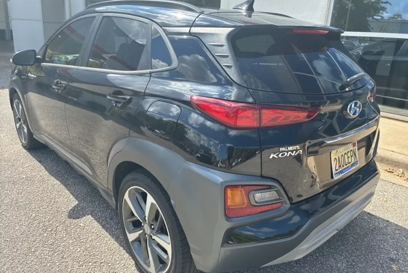 2021 Hyundai Kona Limited photo 1