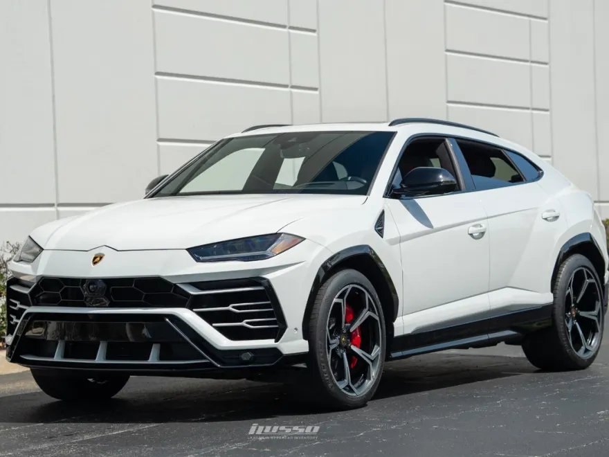 2021 Lamborghini Urus photo 1