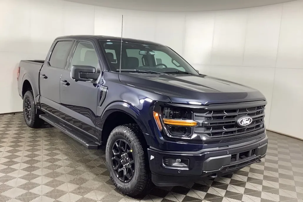 2025 Ford F-150 XLT photo 1