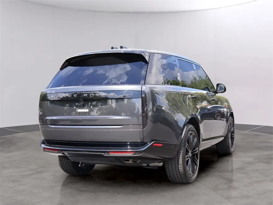 2024 Land Rover Range Rover Autobiography photo 1