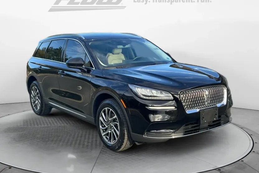 2022 Lincoln Corsair Standard photo 1