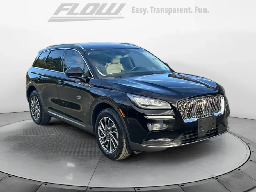 2022 Lincoln Corsair Standard photo 1