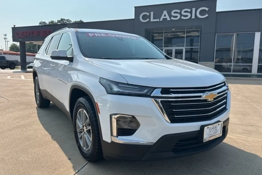 2023 Chevrolet Traverse Cloth photo 1
