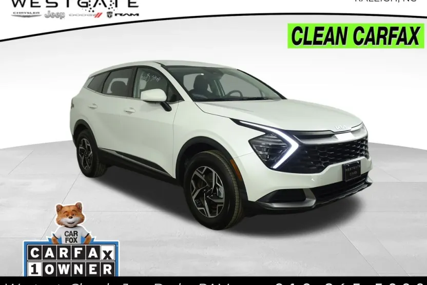 2024 Kia Sportage LX photo 1