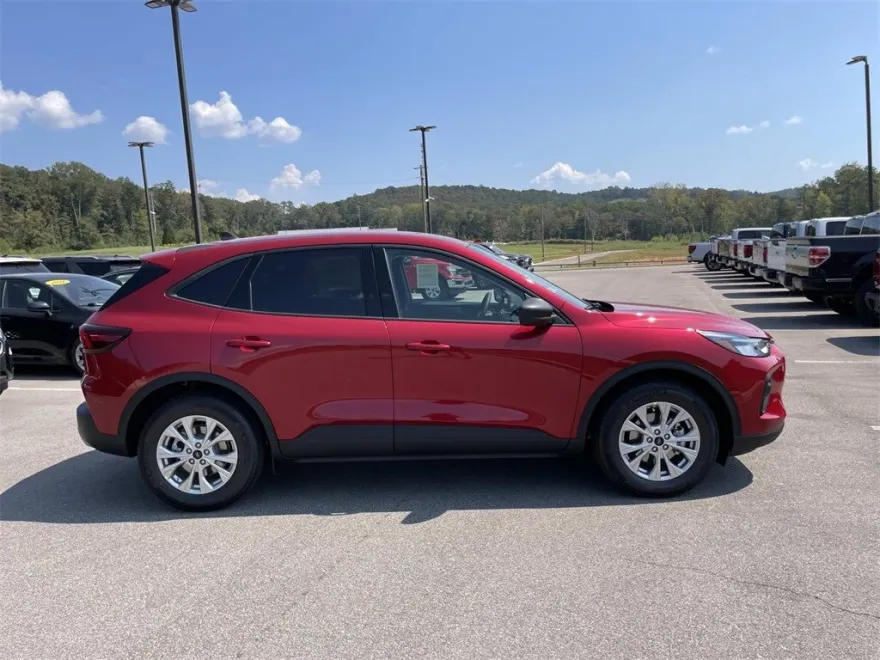 2025 Ford Escape Active photo 1