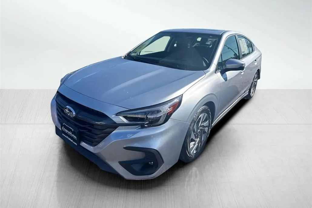 2025 Subaru Legacy Limited photo 1