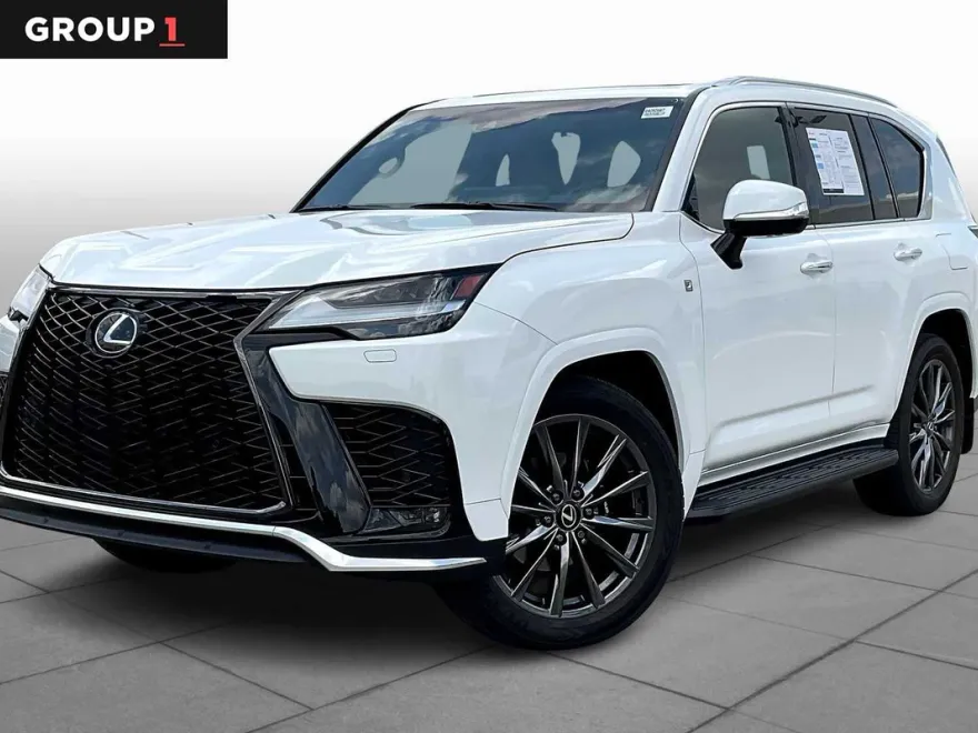 2024 Lexus LX 600 F SPORT photo 1