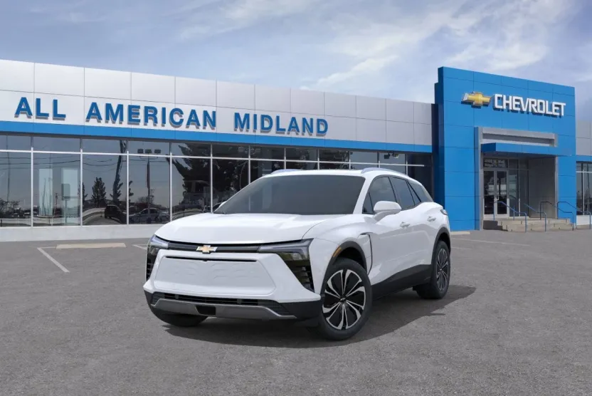 2025 Chevrolet Blazer EV photo 1