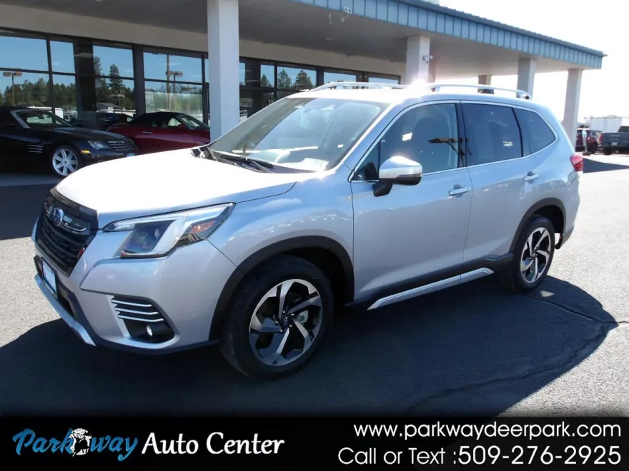 2024 Subaru Forester Touring photo 1