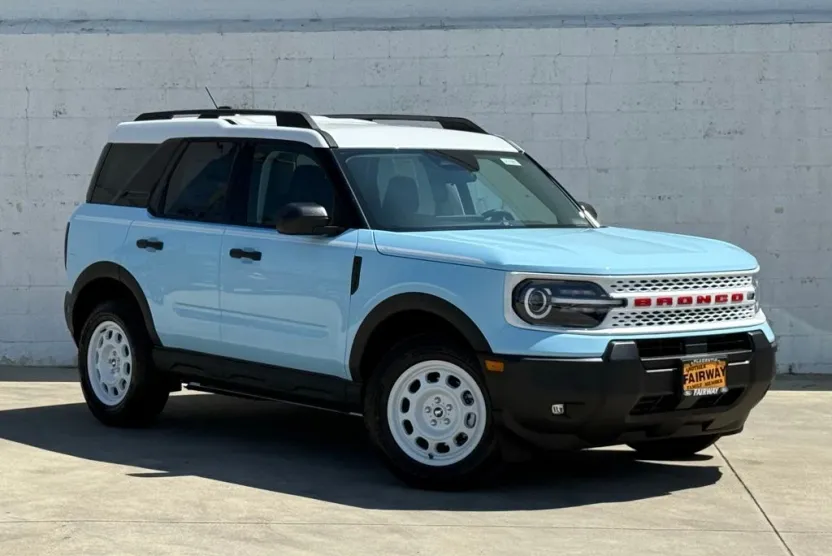 2025 Ford Bronco Sport Heritage photo 1