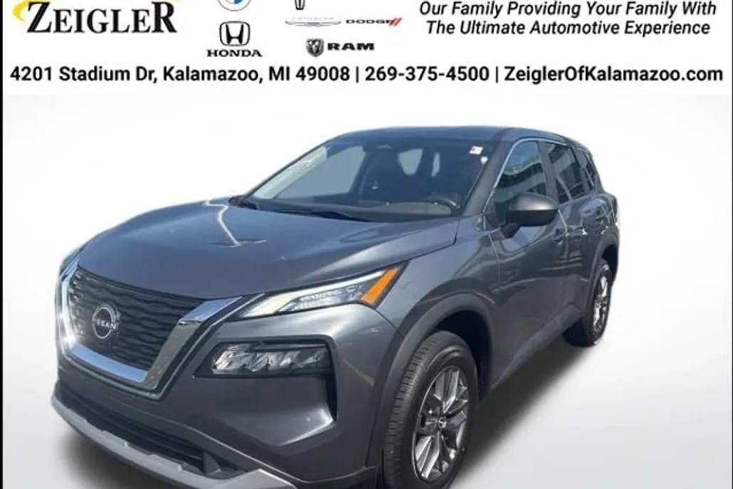 2023 Nissan Rogue S AWD photo 1