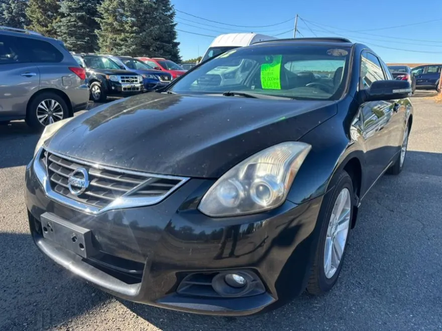 2012 Nissan Altima 2.5 S photo 1