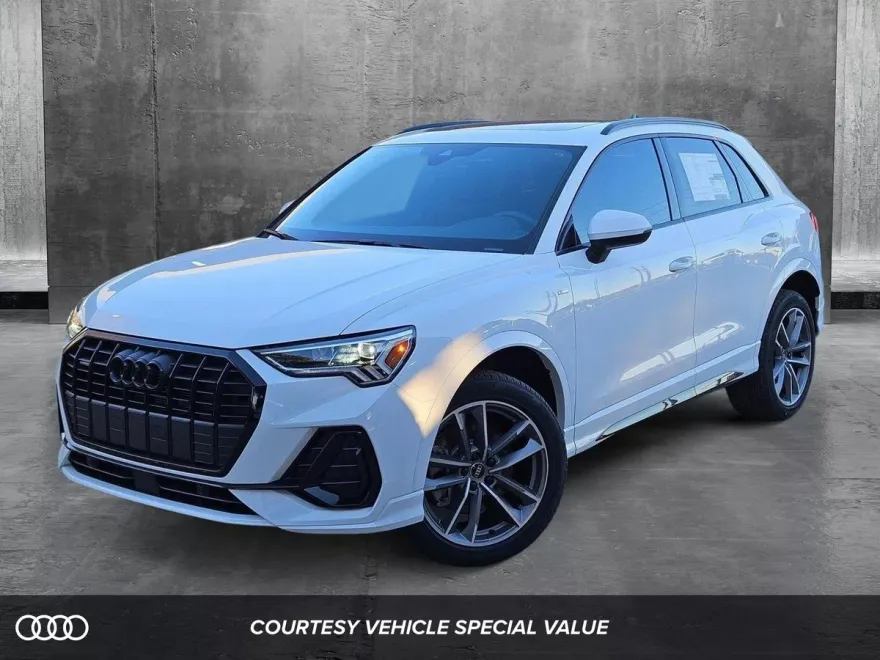 2025 Audi Q3 45 TFSI S line Premium photo 1