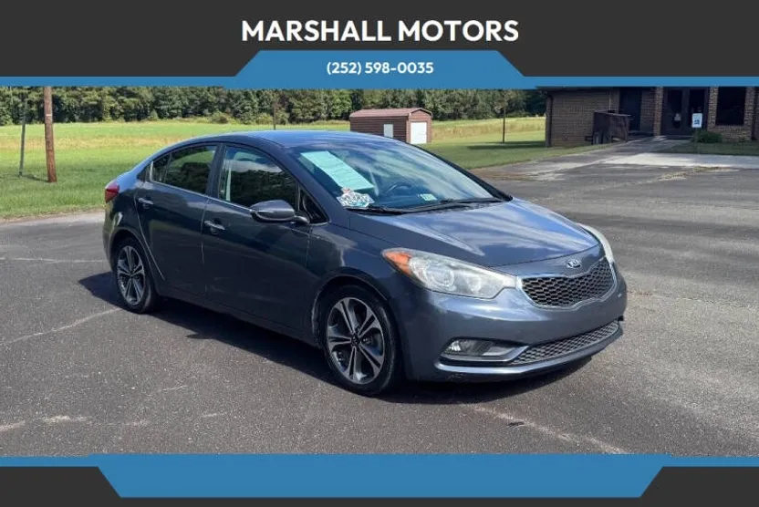 2016 Kia Forte EX photo 1