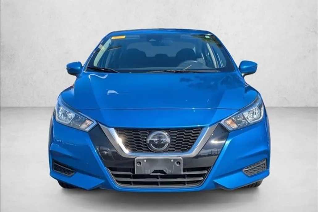 2021 Nissan Versa SV photo 1