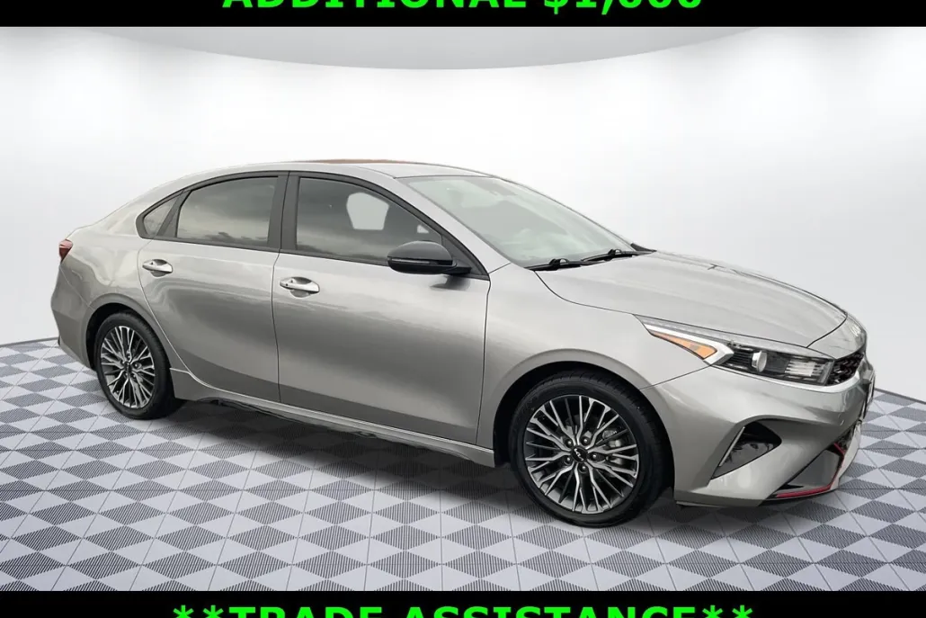 2023 Kia Forte GT-Line photo 1