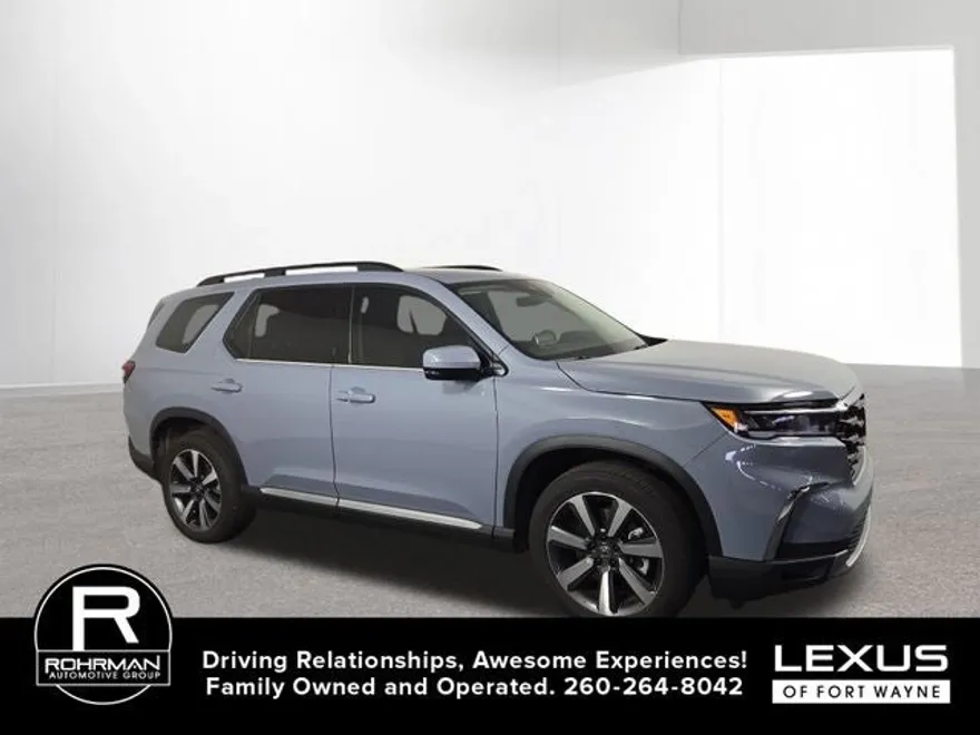 2025 Honda Pilot Touring photo 1