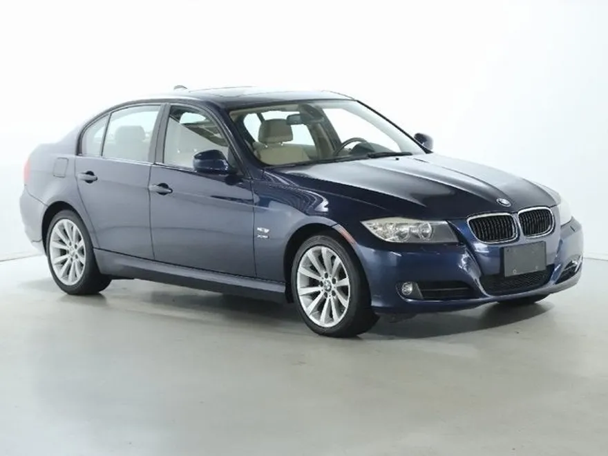 2011 Bmw 328i xDrive photo 1